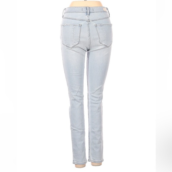 COPY - Abercrombie & Fitch Jeans
24 Waist - Picture 2 of 3